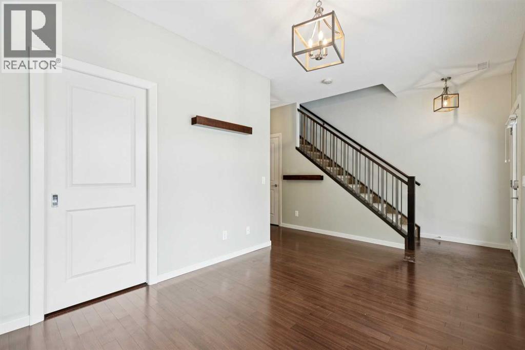 303 Valley Ridge Manor NW