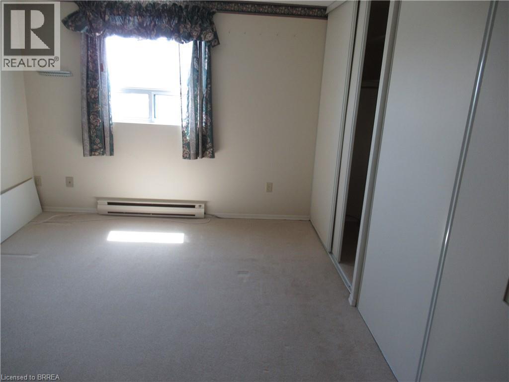 421 FAIRVIEW Drive Unit# 401