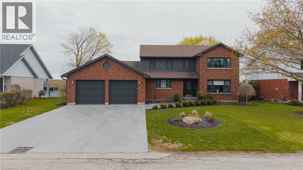 890 PERKIN Crescent