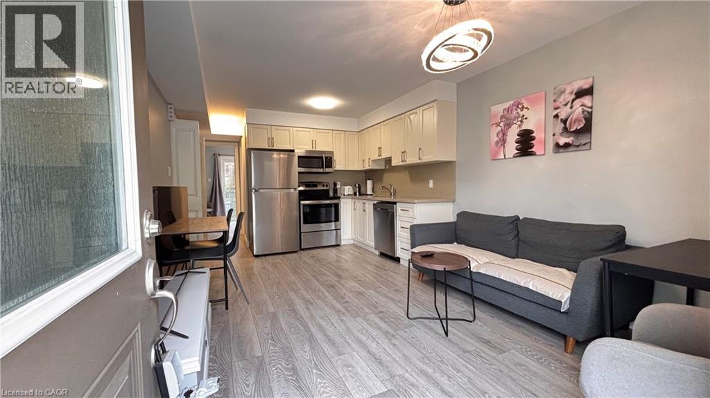 122 COURTLAND Avenue E Unit# 14