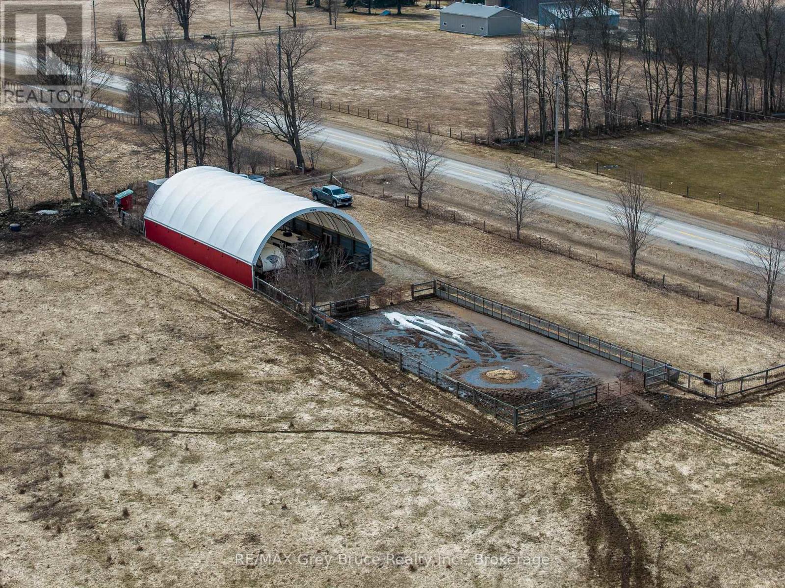 SOUTH OF KEADY GREY ROAD 3 S