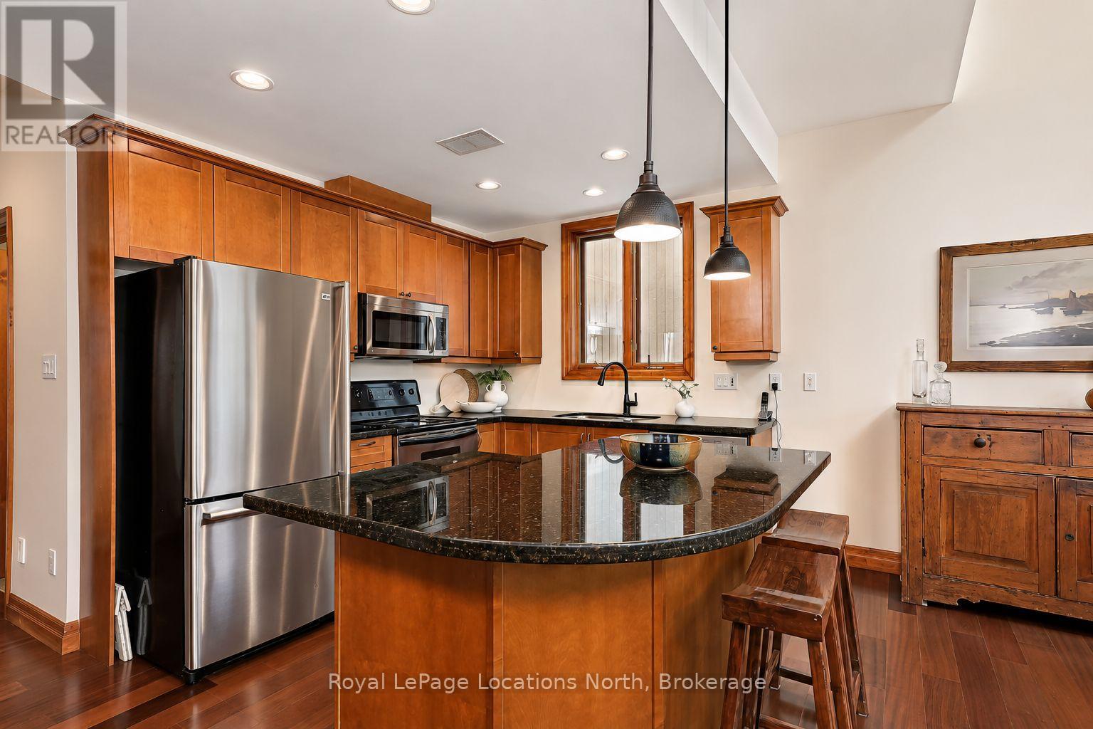 16 - 224 BLUESKI GEORGE CRESCENT