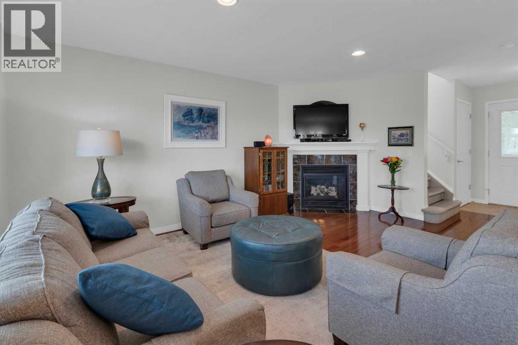 381 Silver Springs Way NW