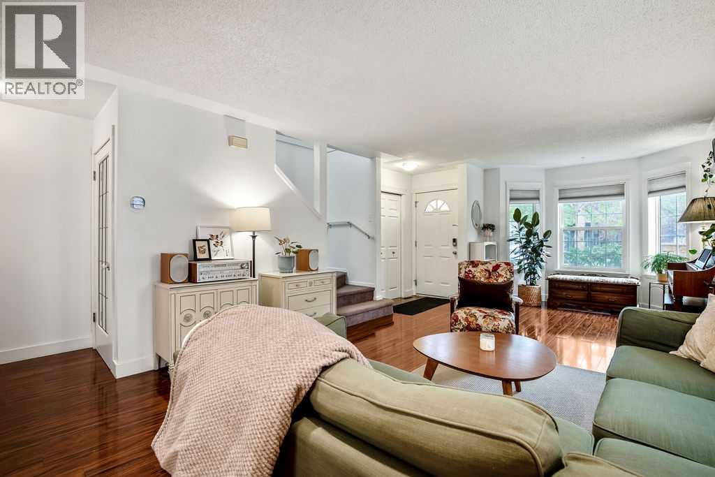 1926/1928 32 Street SW