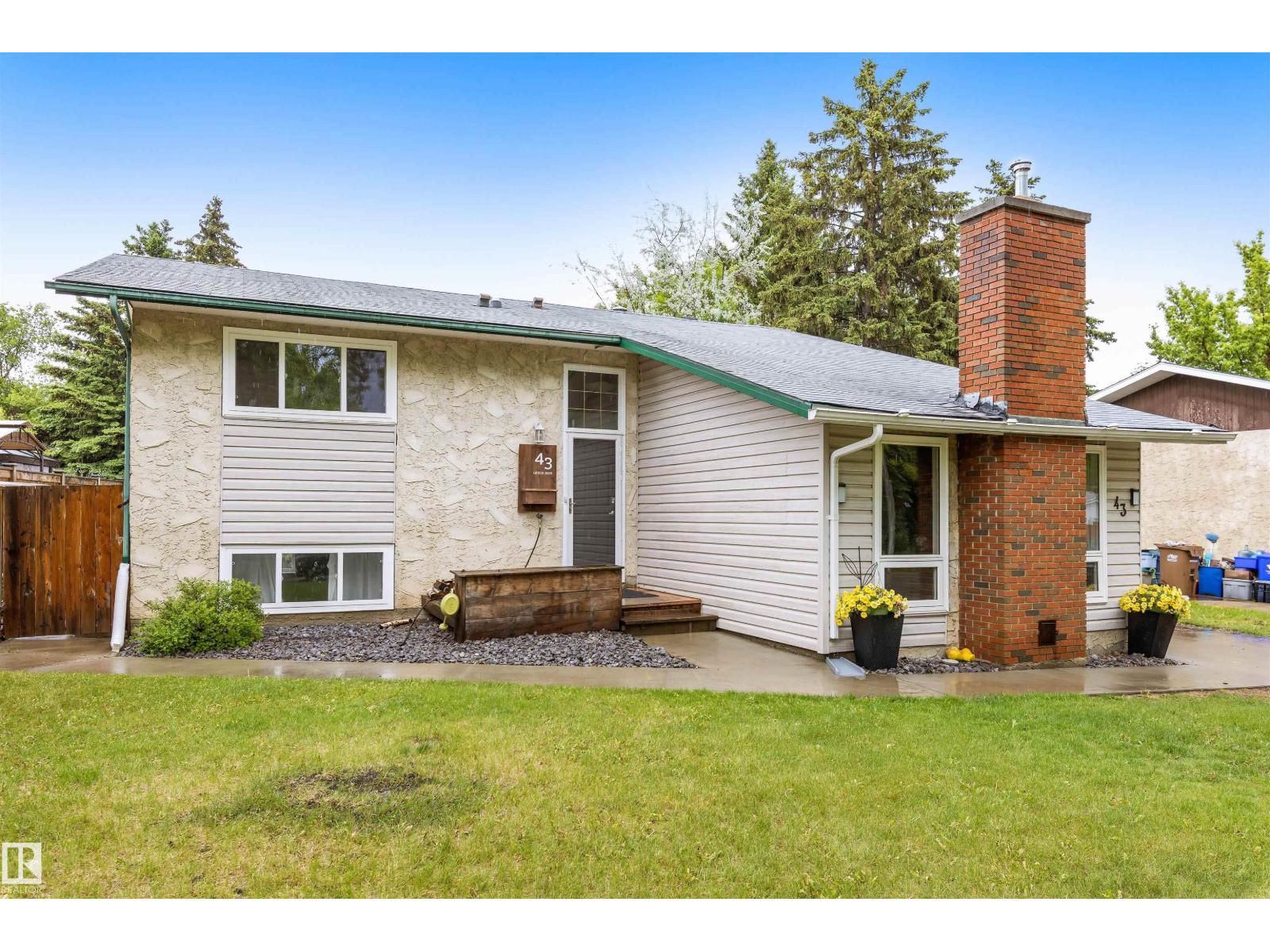 43 LAYDON DR