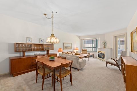 203 1569 EVERALL STREET White Rock BC V4B3T2