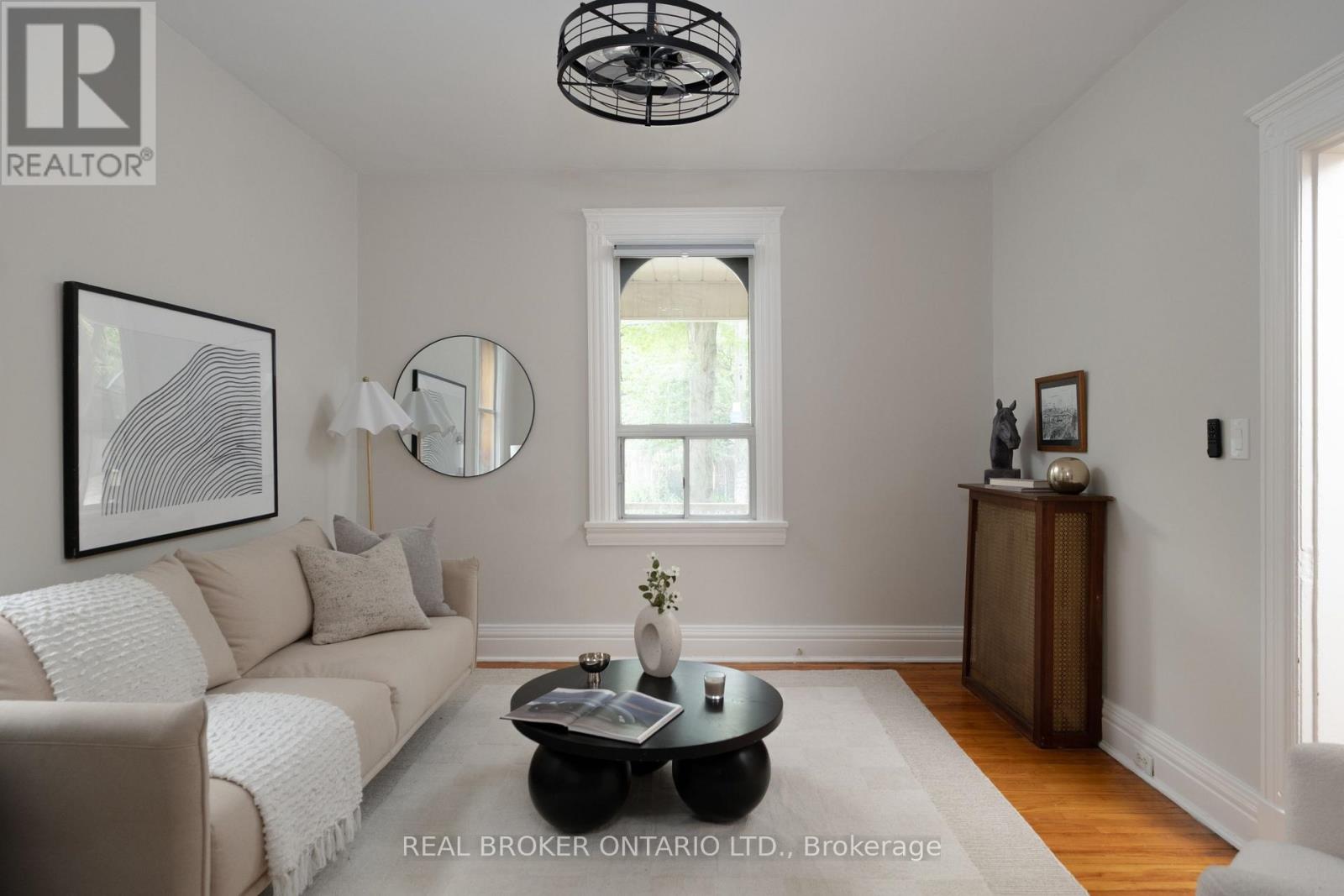 33 ATLAS AVENUE