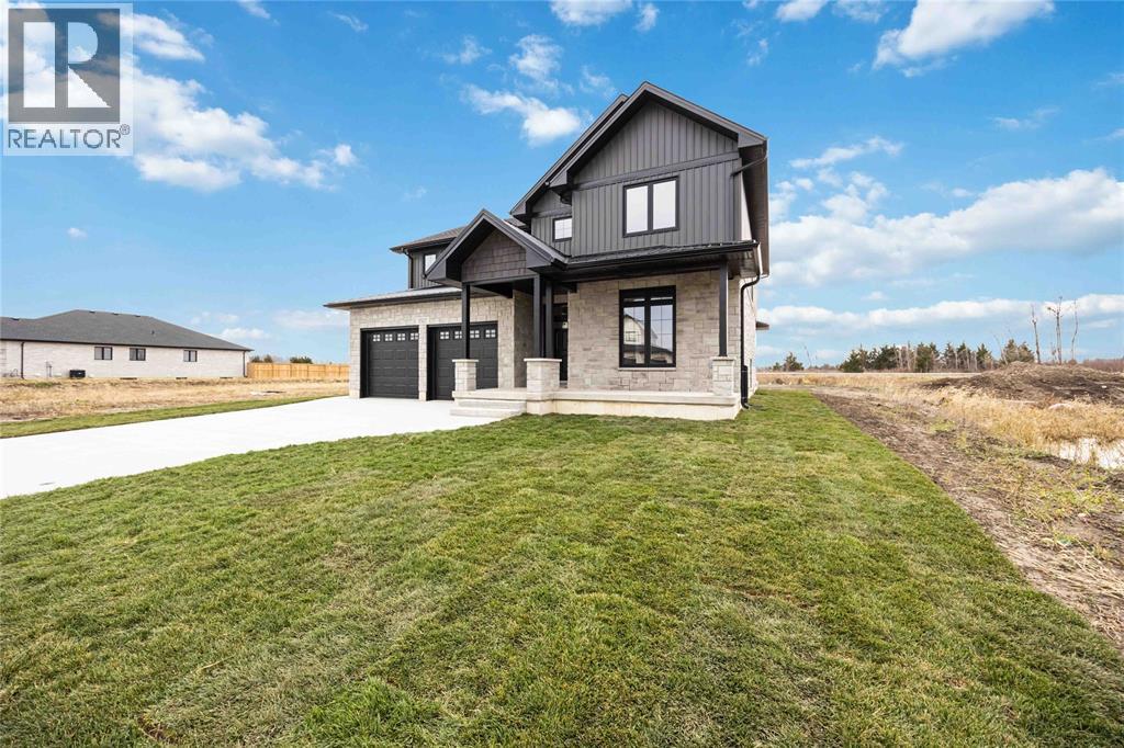 3527 PAUL CRESCENT
