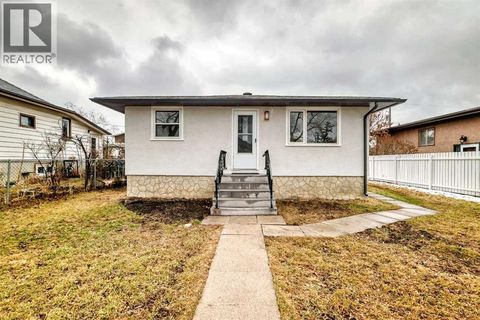 7634 21 Street SE Calgary AB T2C0V5