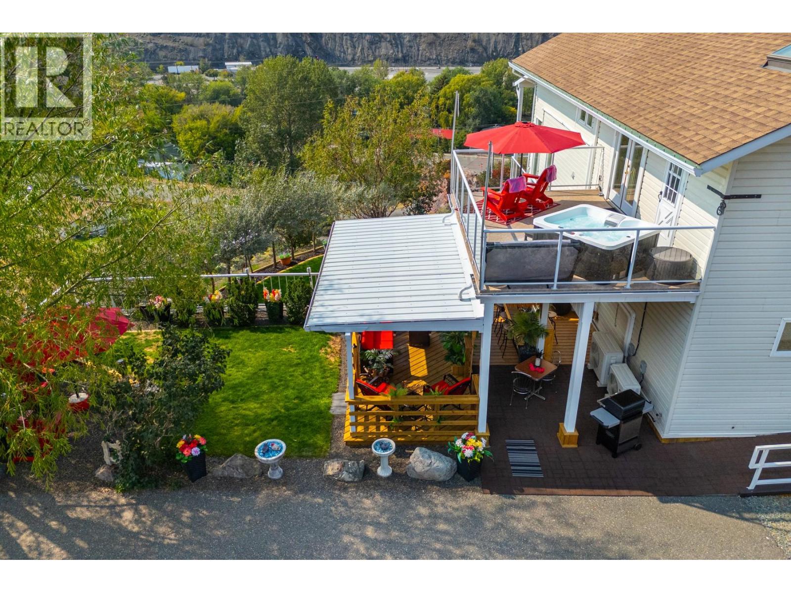 988 Collins Road