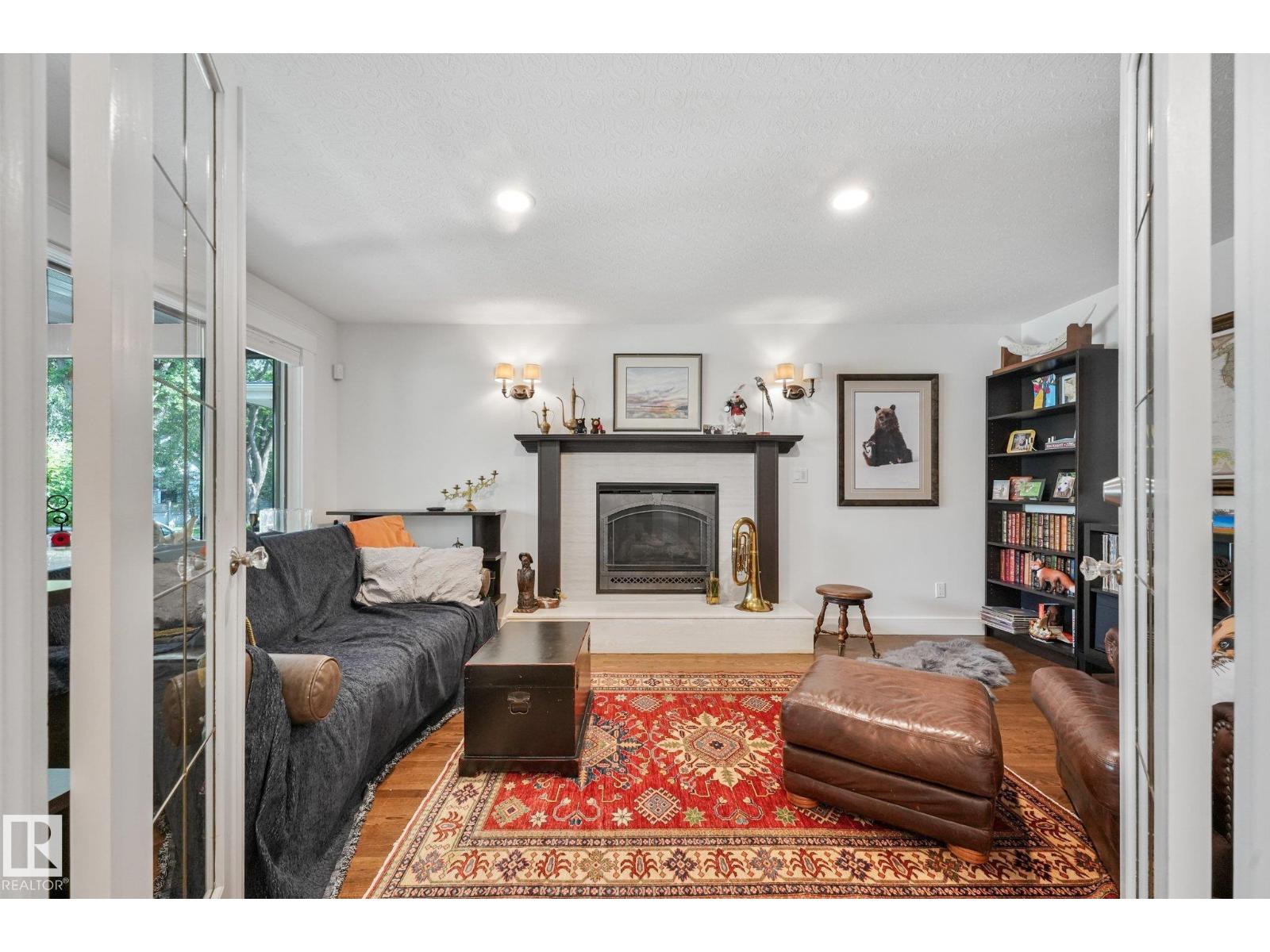 10974 126 ST NW