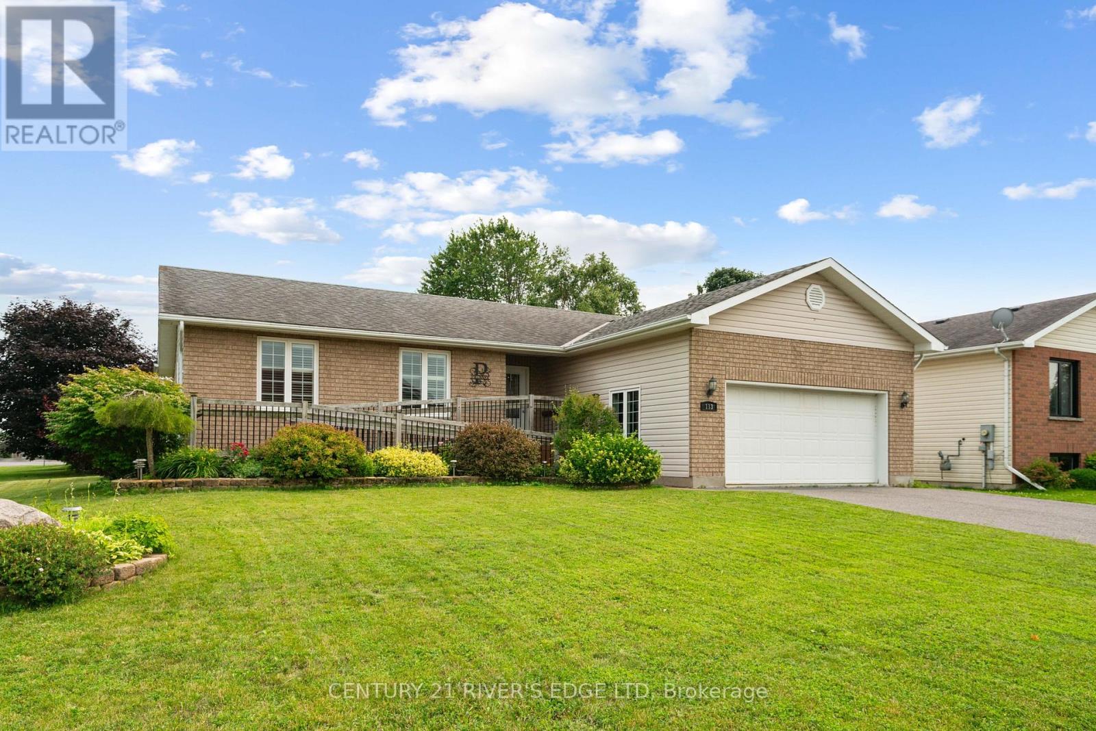 113 BLAKE'S CRESCENT