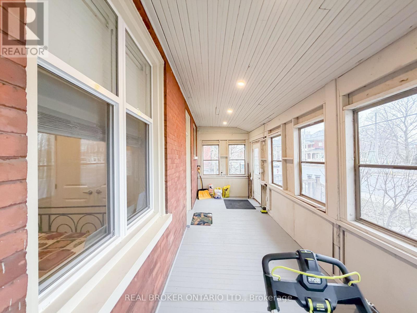 B - 143 ELMSLEY STREET N