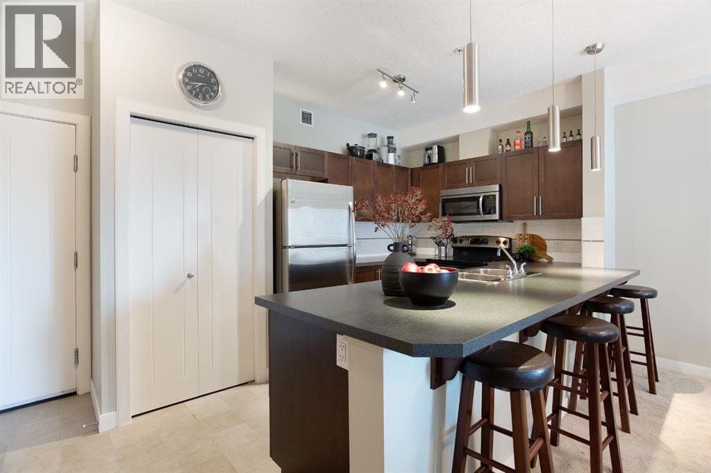 2203, 604 East Lake Boulevard NE