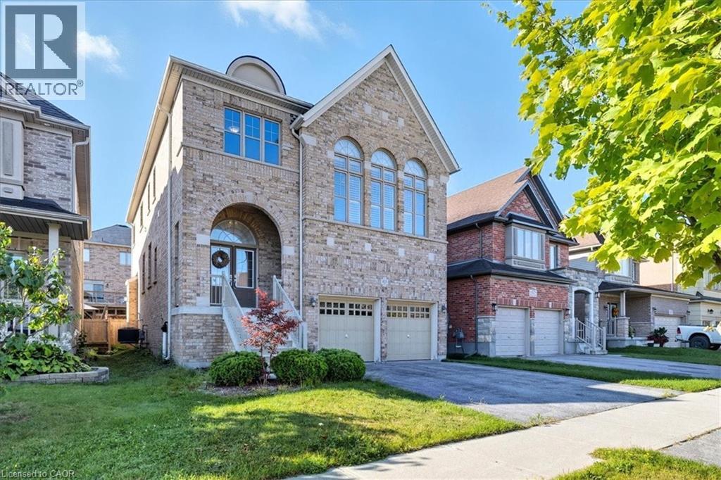 425 RIDEAU RIVER Street