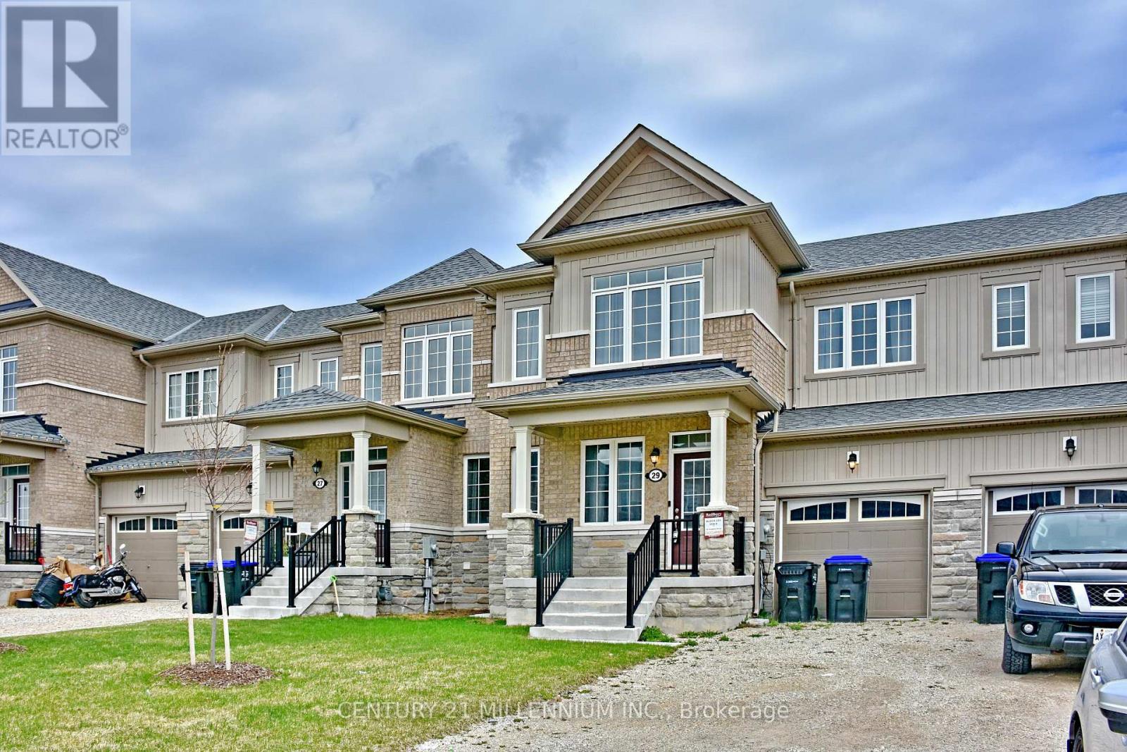 29 STATELY DRIVE