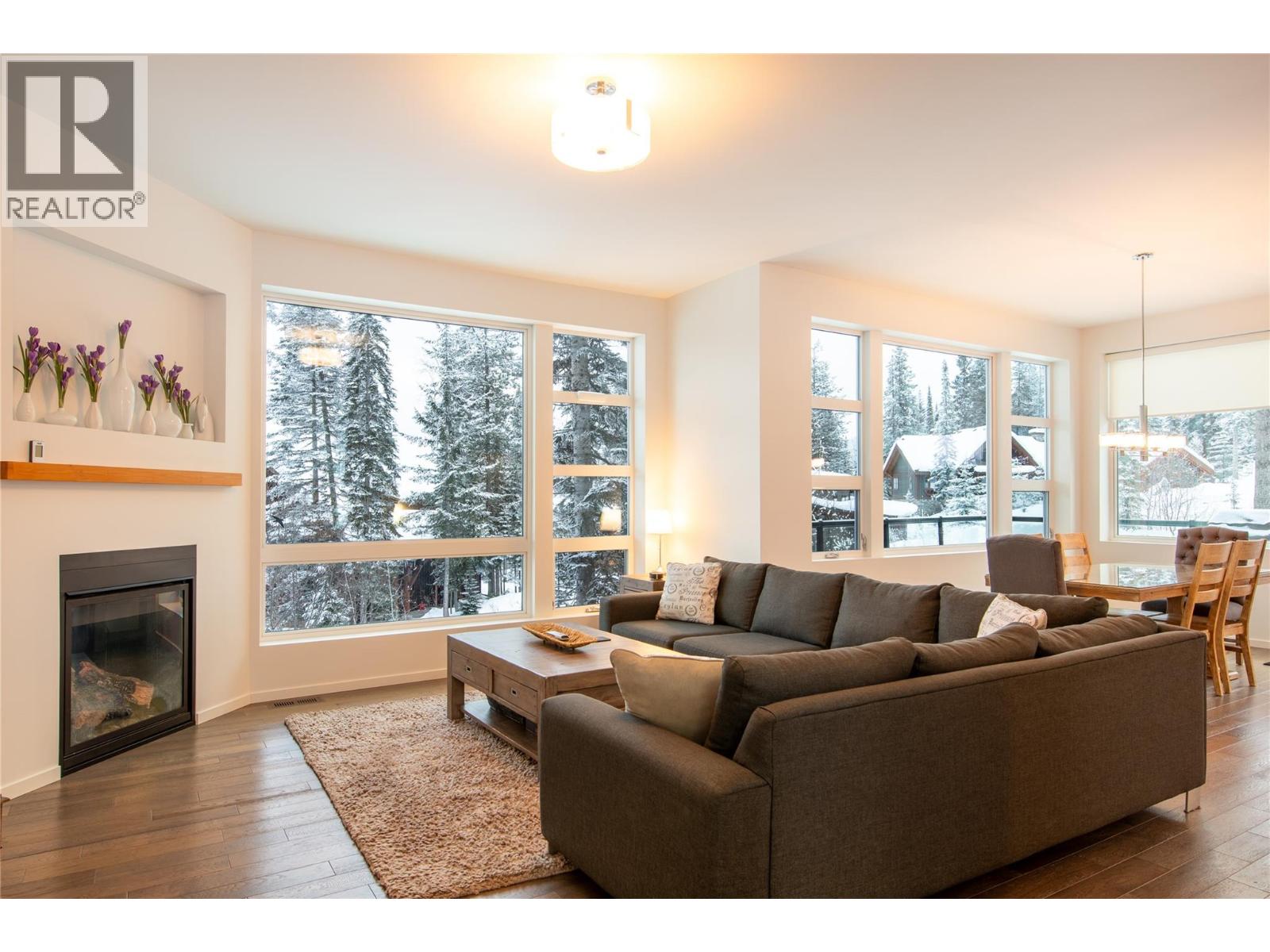 1637 THompson Crescent