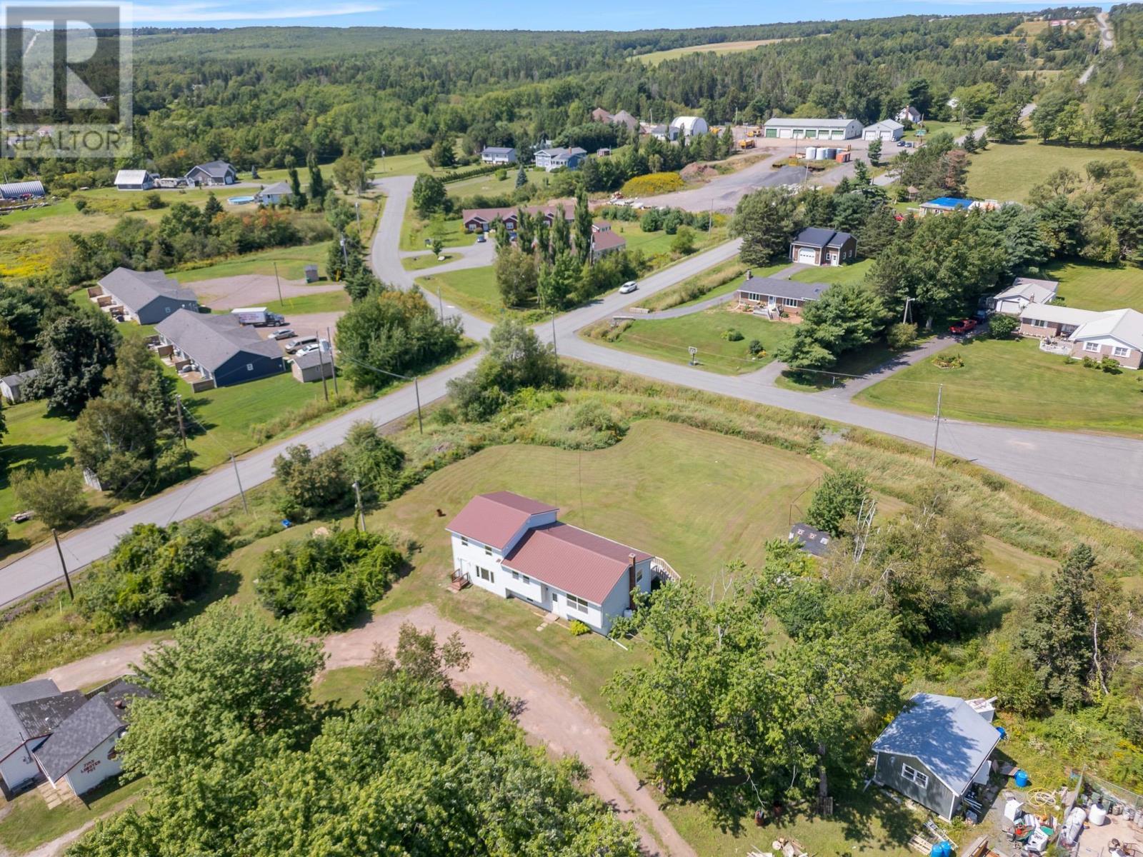 2447 Highway 376