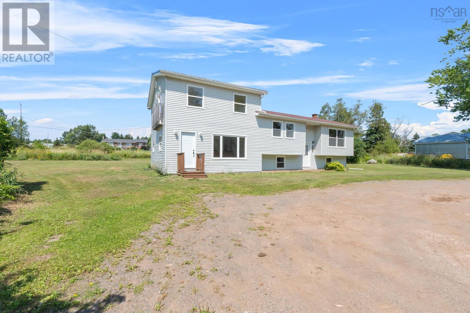 2447 Highway 376
