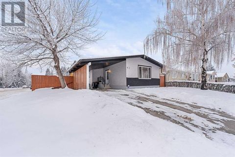 302 Adams Crescent SE Calgary AB T2J0T6