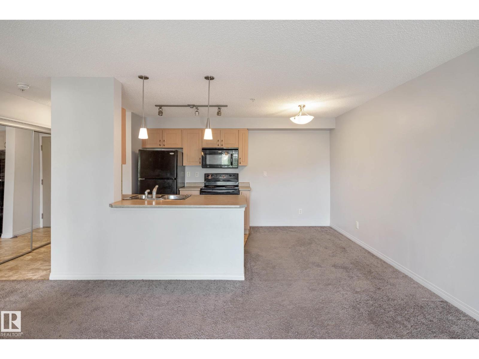 #319 13907 136 ST NW