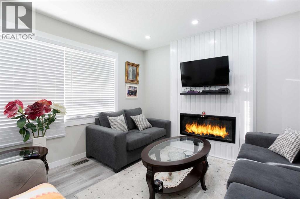 119 Maranda Close NE