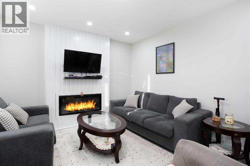 119 Maranda Close NE