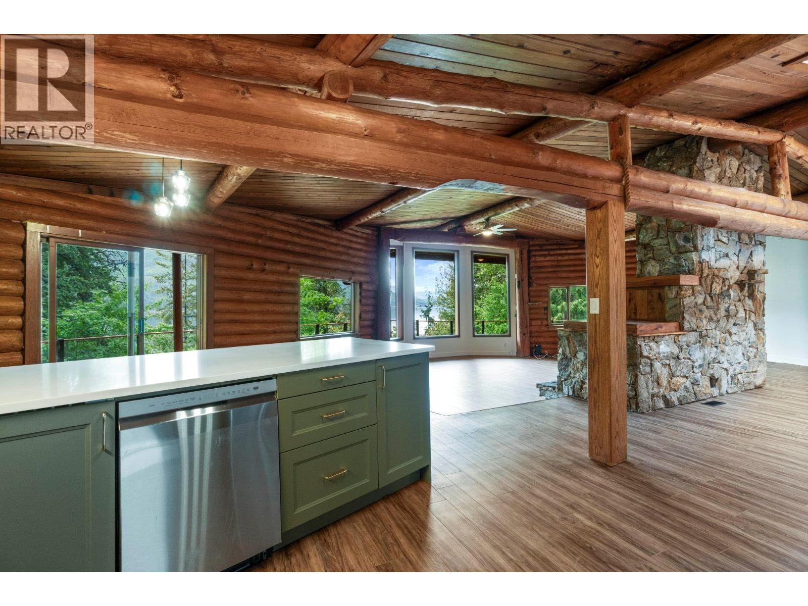 5773 Sunnybrae Canoe Point Road