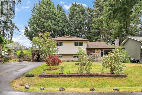 2273 Aldeane Ave Colwood BC V9B2C8