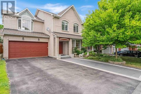 18 OAKHAM RIDGE Ottawa ON K2K3B3