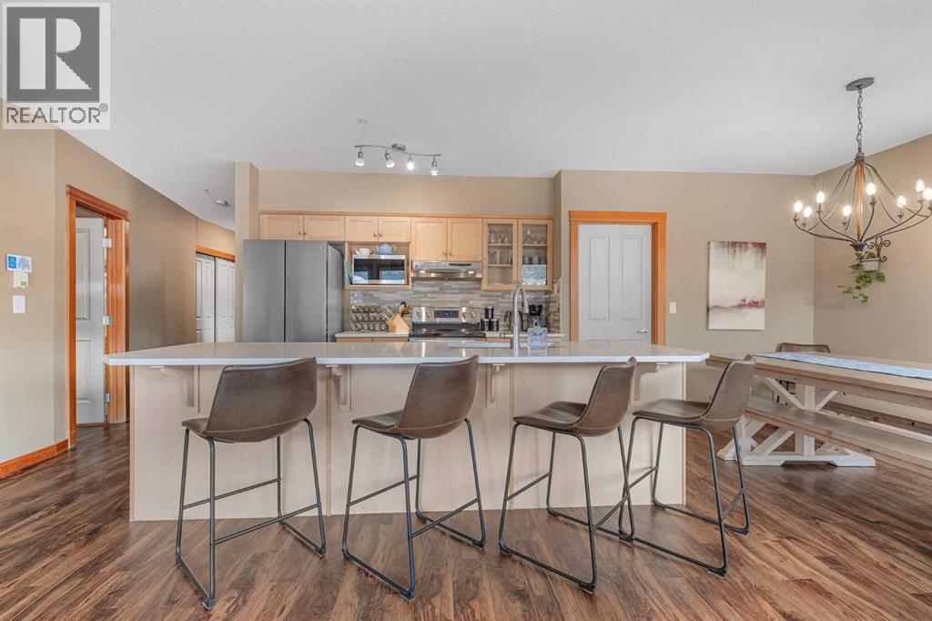 206, 1120 Railway Avenue