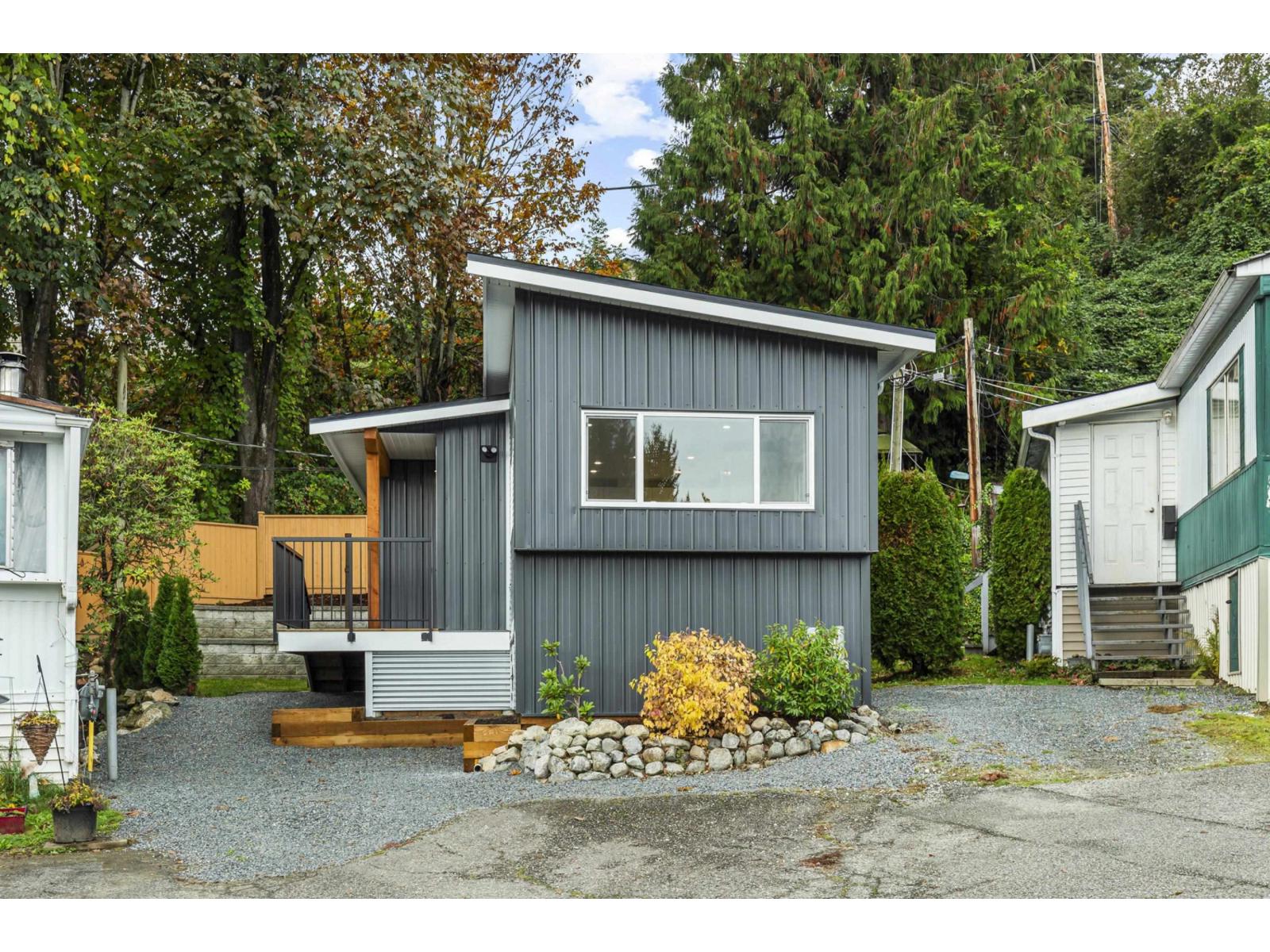 10 34519 LOUGHEED HIGHWAY