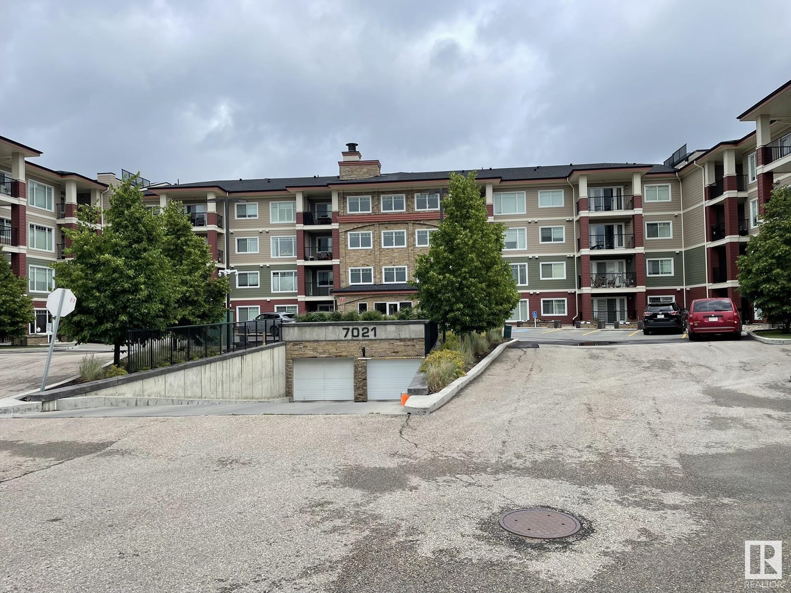#207 7021 SOUTH TERWILLEGAR DR NW