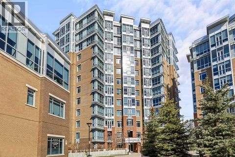 310, 16 Varsity Estates Circle NW Calgary AB T3A2C5