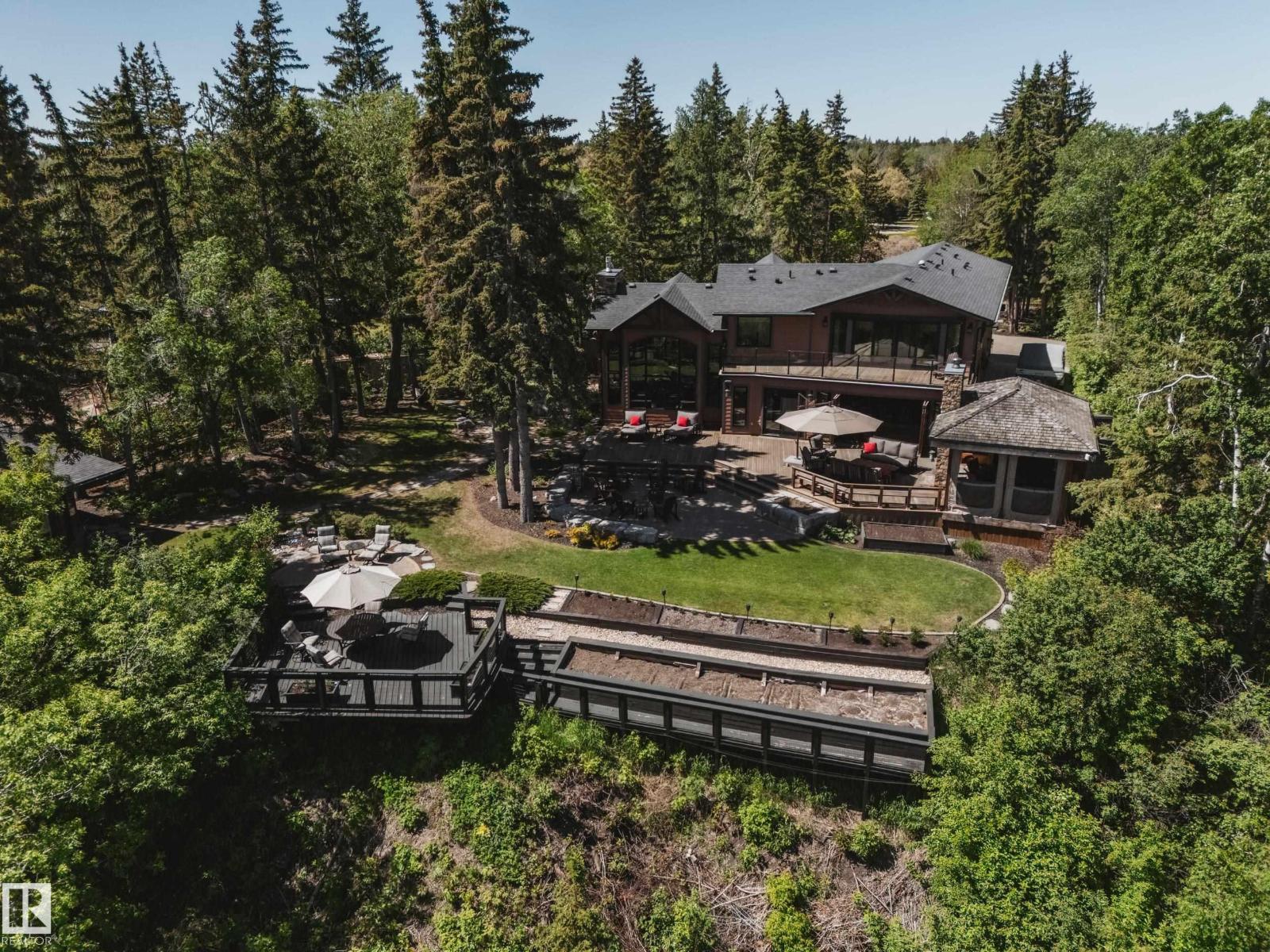 5 DONSDALE CR NW