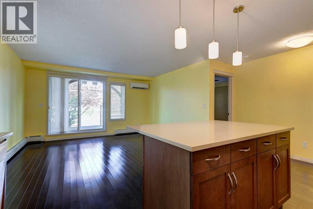 102, 304 Cranberry Park SE