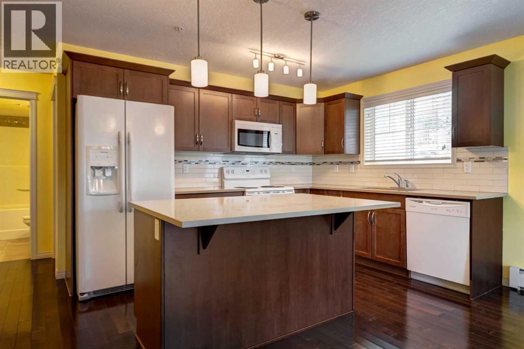 102, 304 Cranberry Park SE