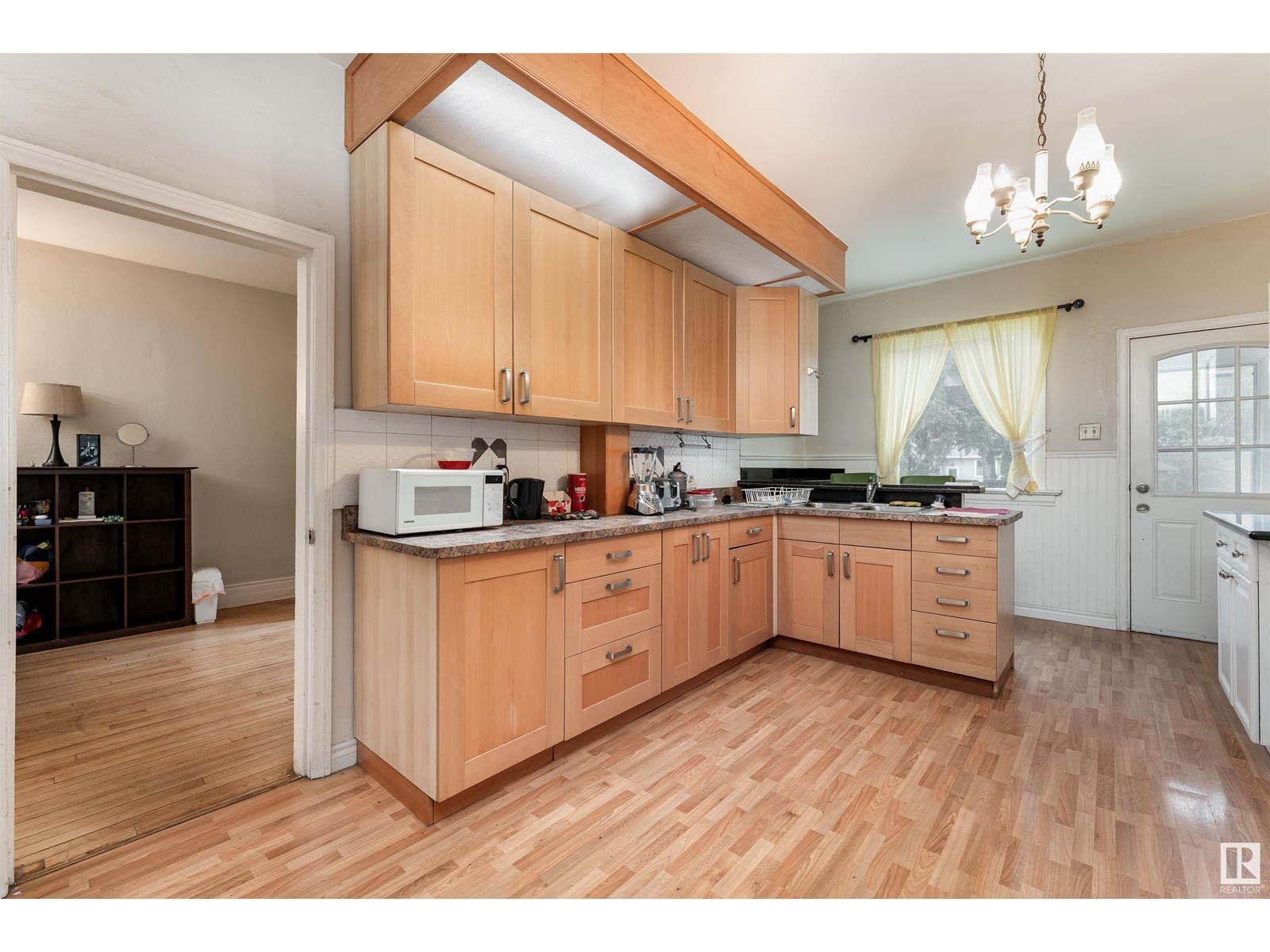 11406 66 ST NW