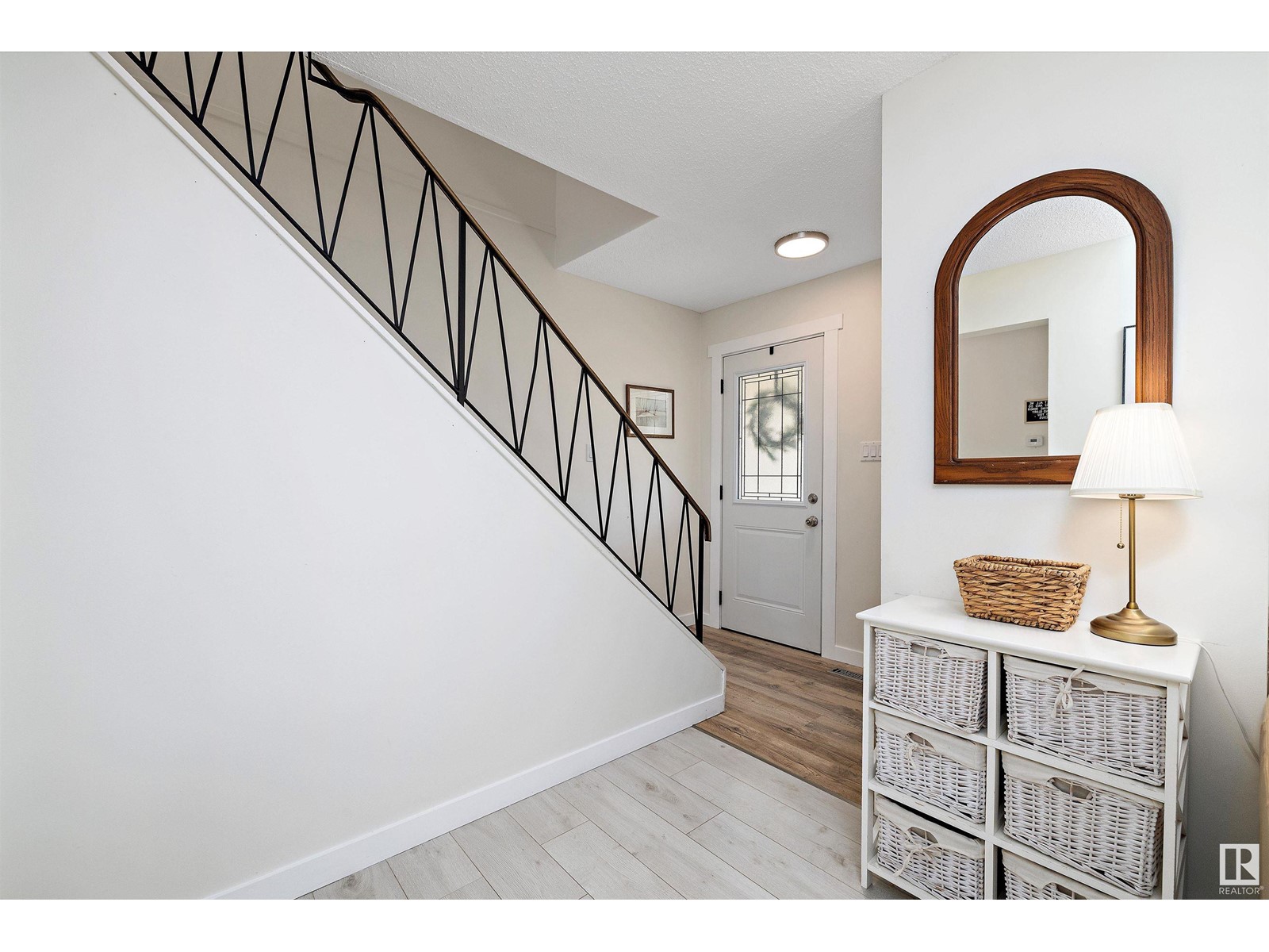4722 127B AV NW