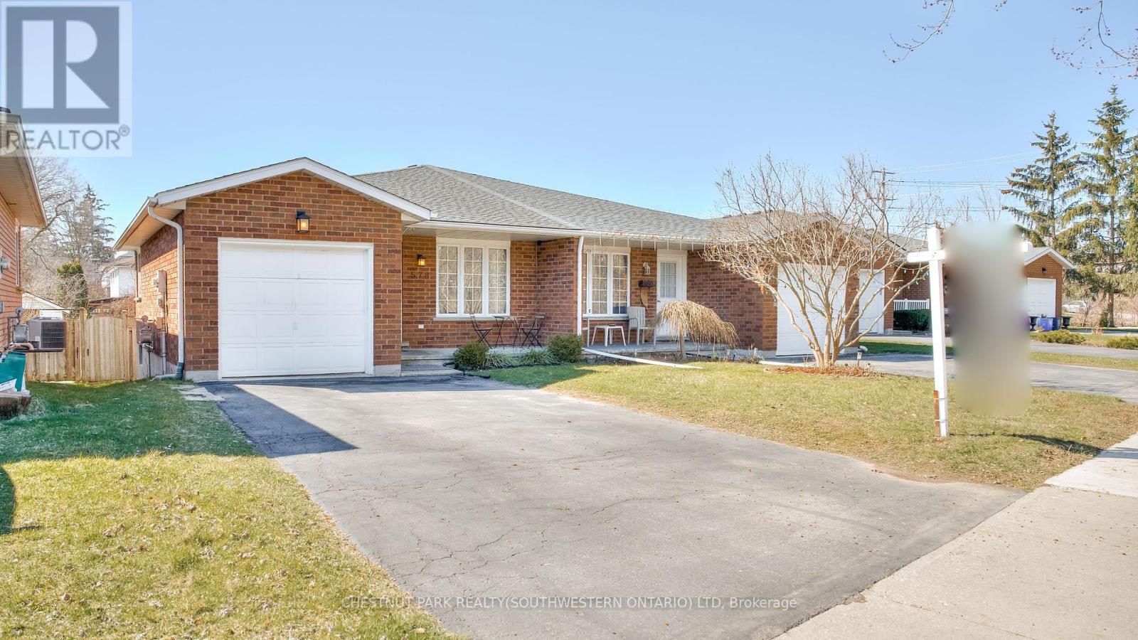578 OLD HURON PLACE