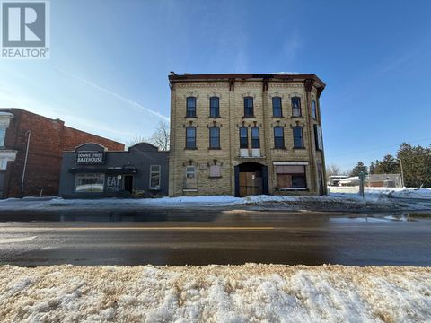 388 DOWNIE STREET Stratford ON N5A1X6