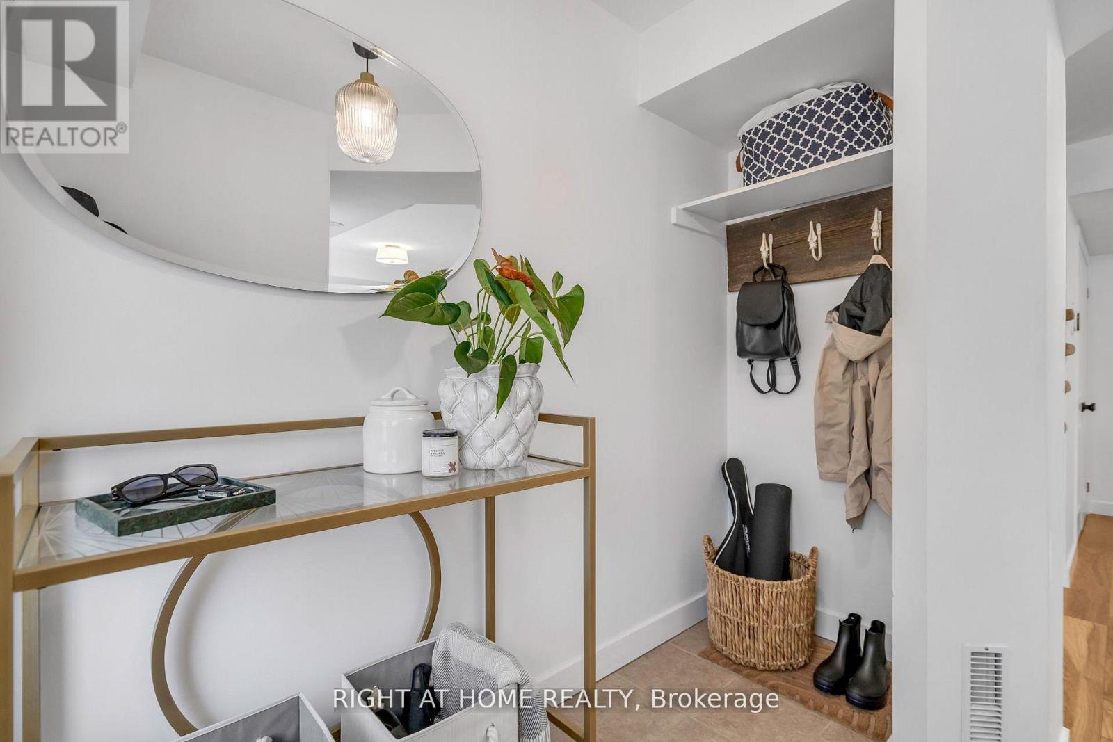 146 - 12 FOUNDRY AVENUE