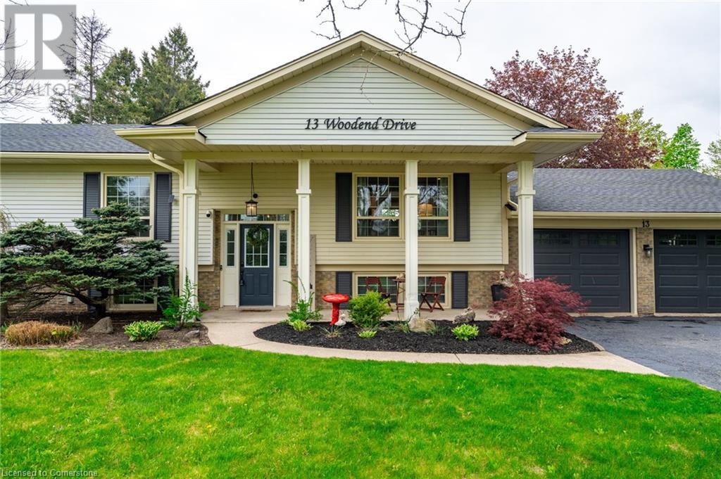 13 WOODEND Drive