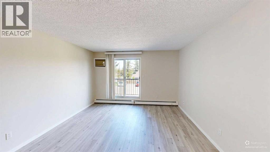 202, 405 Columbia Boulevard W
