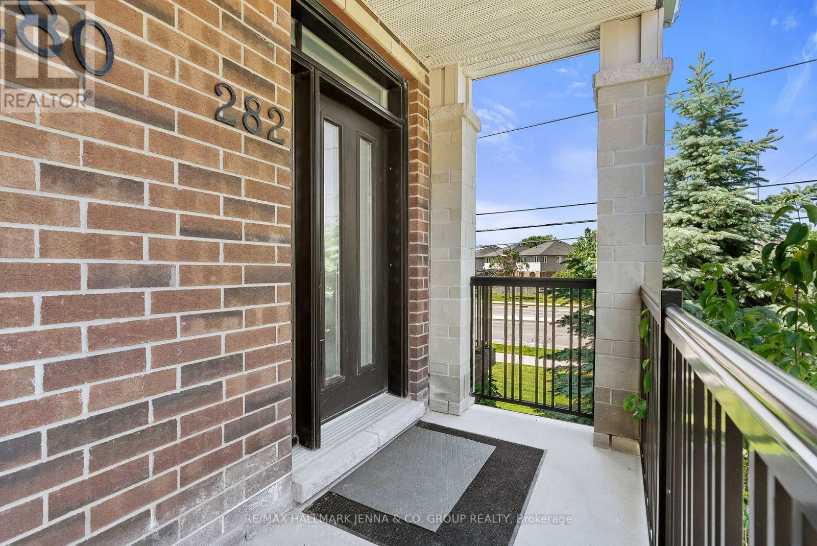 83 - 282 PEMBINA PRIVATE