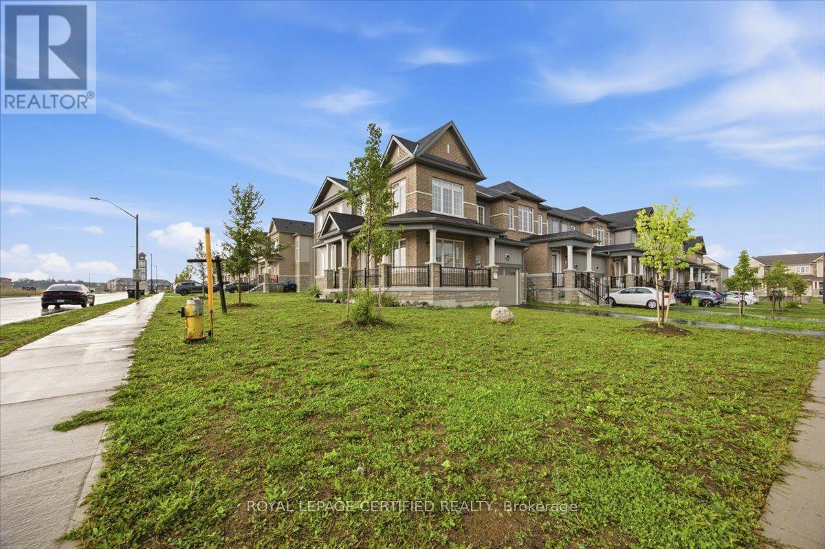 66 STATELY DRIVE