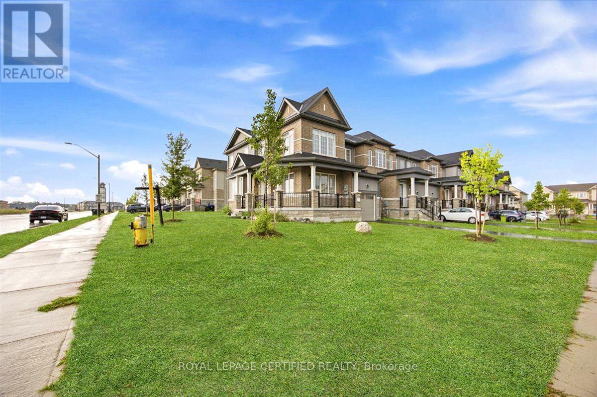 66 STATELY DRIVE