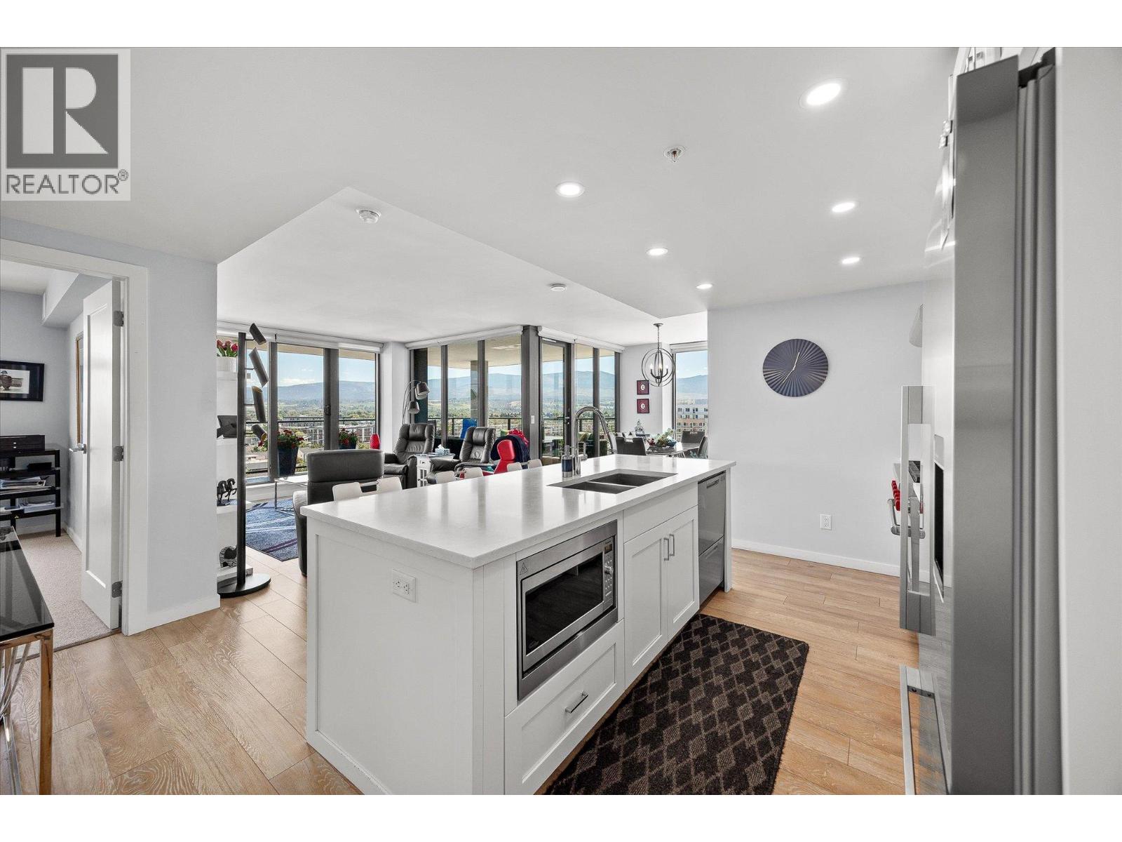 485 Groves Avenue Unit# 902 Lot# 902