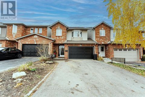 11 GLENHOLLOW DRIVE Hamilton (Stoney Creek Mountain) ON L8J3T2