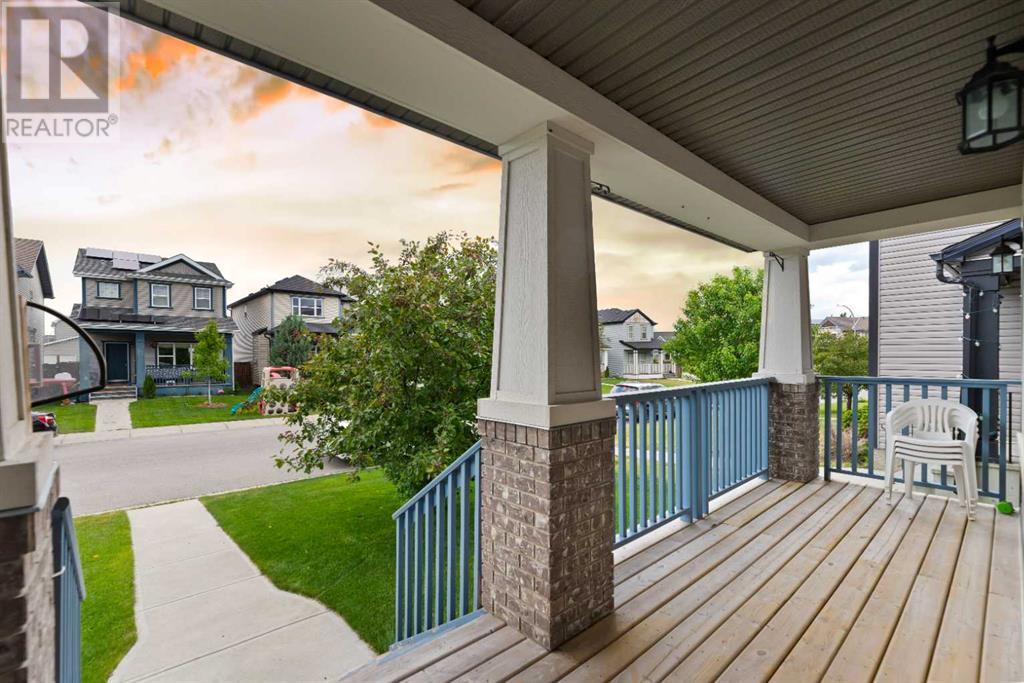 23 Copperpond Heights SE